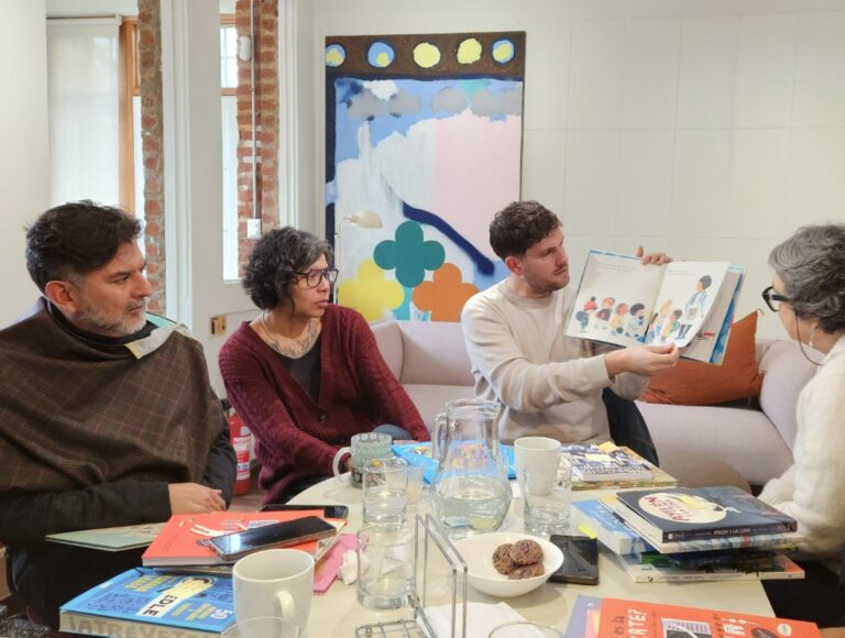 Con una amplia selección de libros LIJ, ya está disponible el boletín Troquel 18